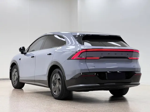 Xpeng G7 — Фото автомобиля 4