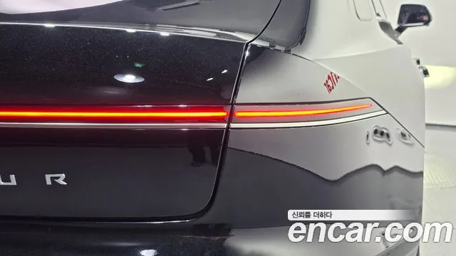 Hyundai Grandeur GN7 — Фото автомобиля 8