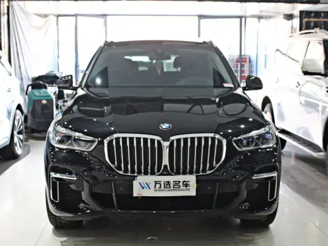 Фотография автомобиля — BMW X5