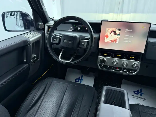 iCAR V23 — Фото автомобиля 8