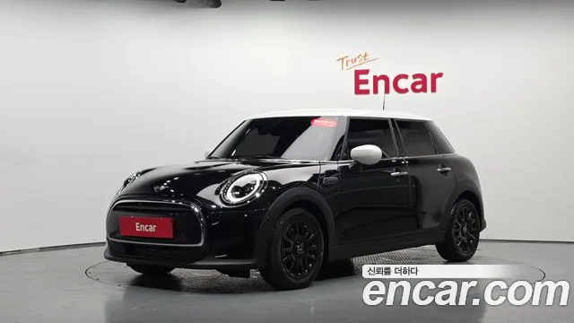 MINI Cooper — Фото автомобиля 11
