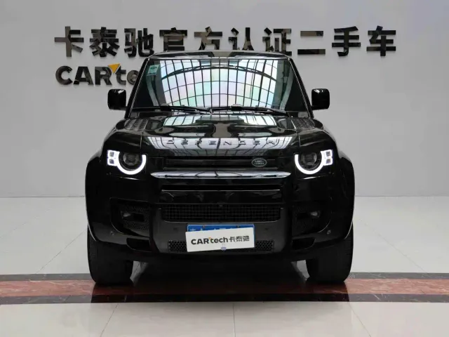 Land Rover Defender — Фото автомобиля 2