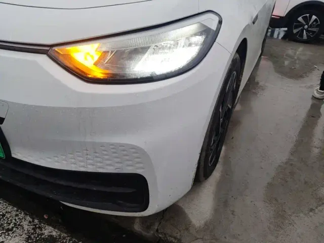 Volkswagen ID.3 — Фото автомобиля 23