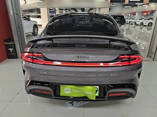 Xiaomi SU7 — Фото автомобиля 5