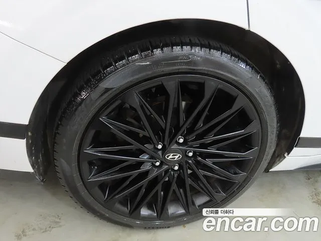 Hyundai Grandeur GN7 — Фото автомобиля 20