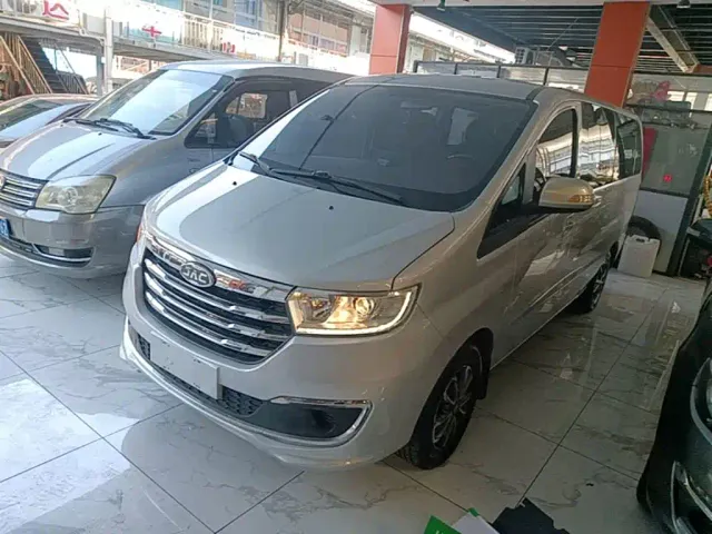 Фотография автомобиля — JAC Refine M3
