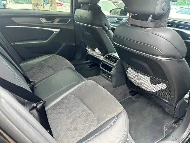 Audi A6L — Фото автомобиля 12