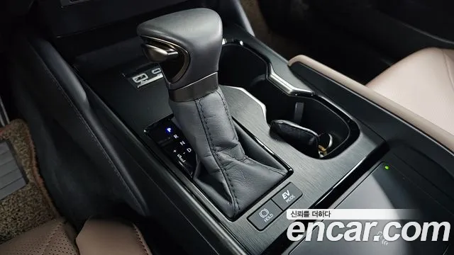 Lexus ES — Фото автомобиля 9