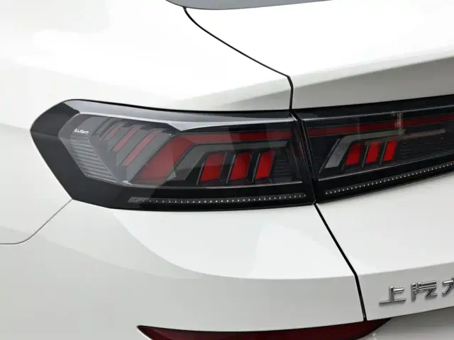 Volkswagen Lamando — Фото автомобиля 7