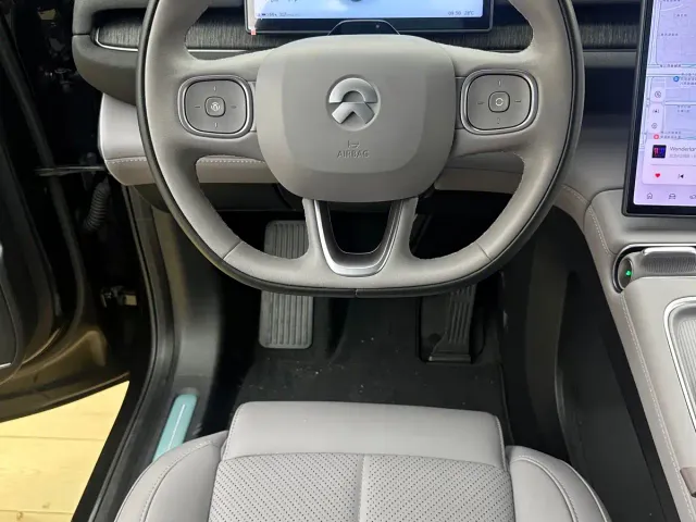 Nio EC6 — Фото автомобиля 8