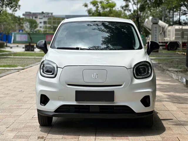 Leapmotor T03 — Фото автомобиля 3