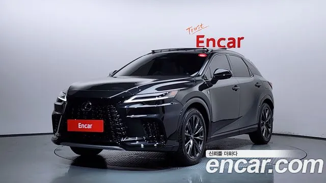 Фотография автомобиля — Lexus RX