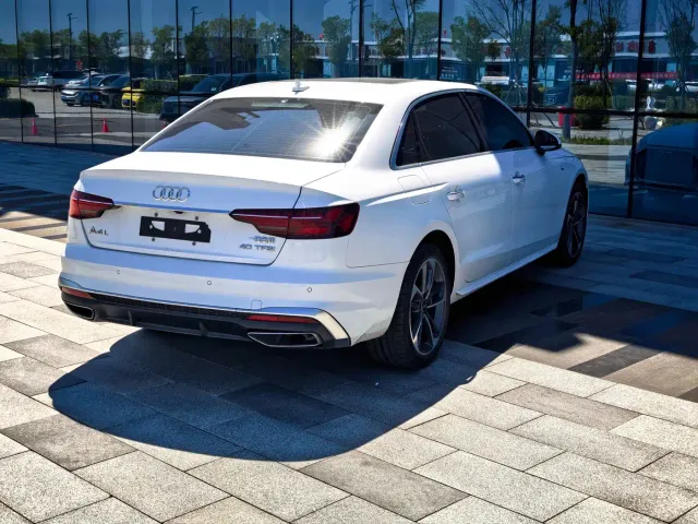 Audi Audi A4L 2023 40 TFSI Fashion Dynamic — Фото автомобиля 5