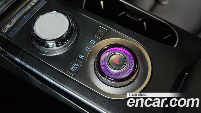 Genesis GV70 2.5T Бензин AWD — Фото автомобиля 6