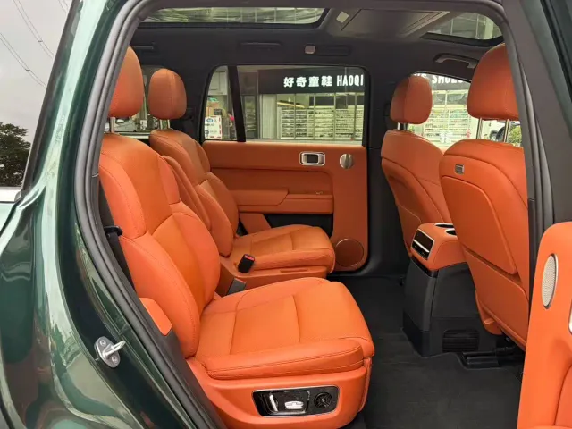 Li Auto L9 — Фото автомобиля 15