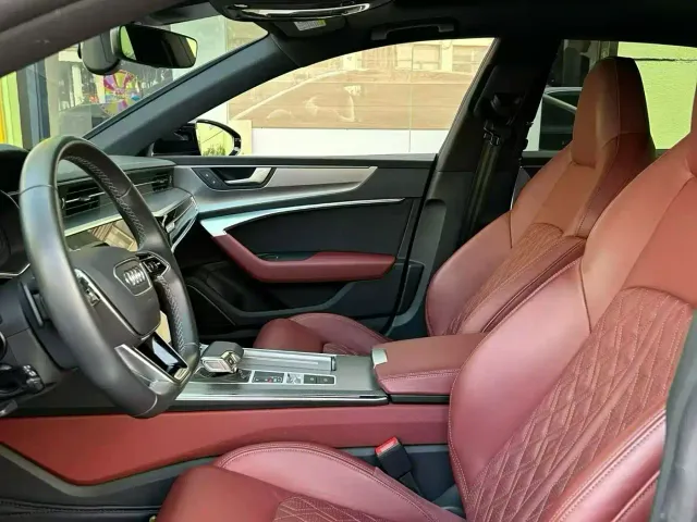 Audi A7L — Фото автомобиля 4