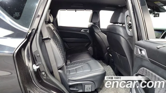 KG_Mobility_Ssangyong Rexton All Rexton Дизель 2.2 4WD — Фото автомобиля 12