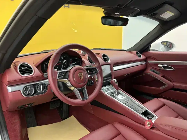 Porsche 718 — Фото автомобиля 28