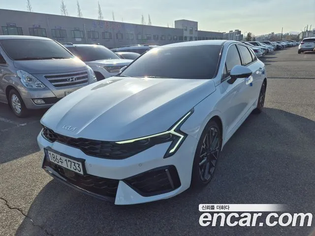 Фотография автомобиля — Kia K5 Generation 3