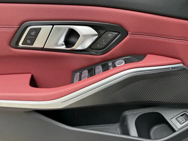 BMW 3 Series — Фото автомобиля 16