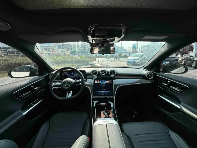 Mercedes-Benz C-Class — Фото автомобиля 10