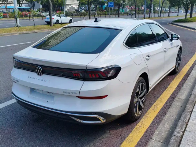 Volkswagen Lamando — Фото автомобиля 7