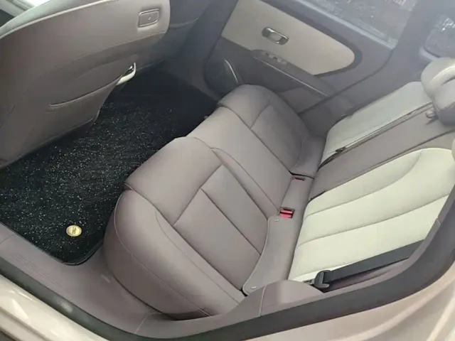 Changan Qiyuan A06 — Фото автомобиля 16