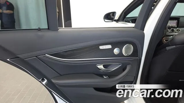 Mercedes-Benz E-Class W213 — Фото автомобиля 14