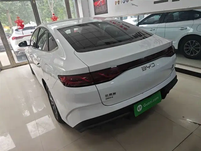 BYD Qin L — Фото автомобиля 4