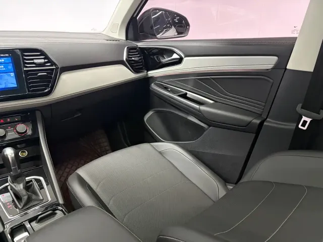 Jetta VS7 — Фото автомобиля 10