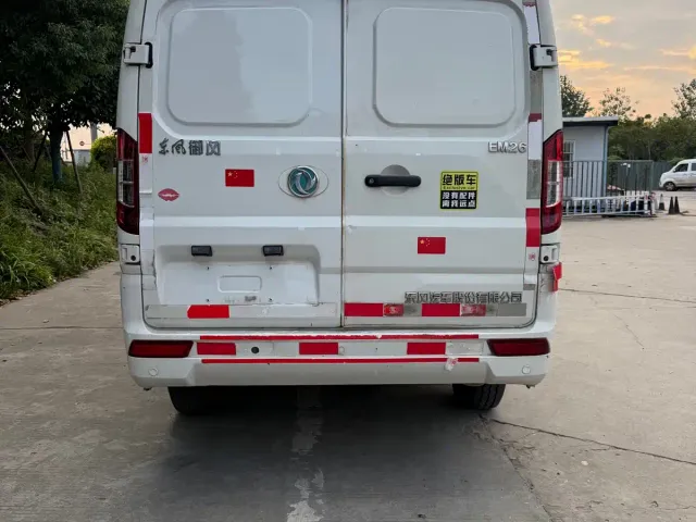 Dongfeng Yufeng EM27 — Фото автомобиля 5