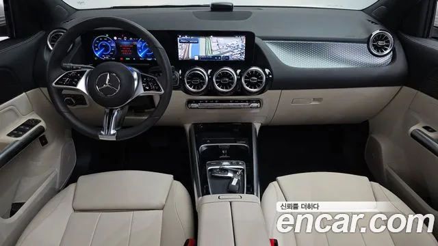 Mercedes-Benz EQA — Фото автомобиля 2