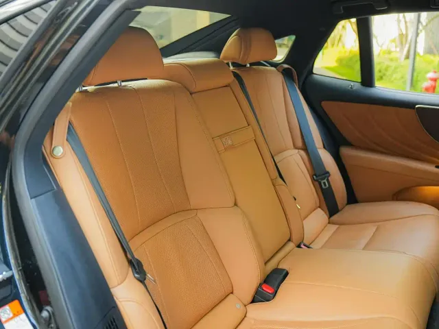 Lexus LS — Фото автомобиля 16