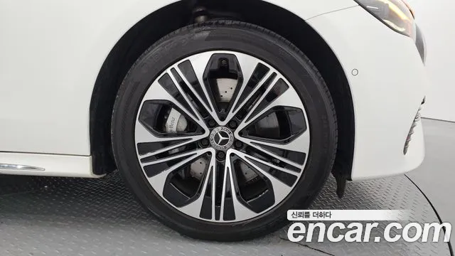 Mercedes-Benz E-Class E-класс W214 — Фото автомобиля 19