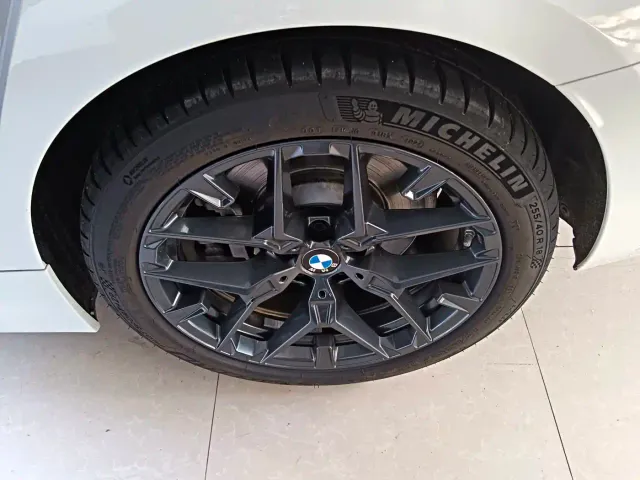 BMW 3 Series — Фото автомобиля 8