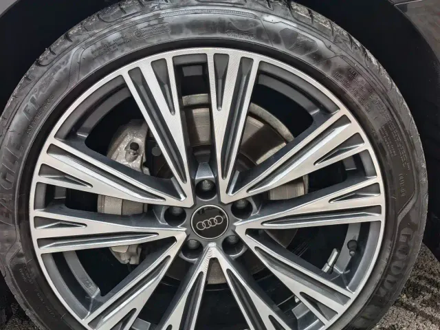 Audi A6L — Фото автомобиля 15