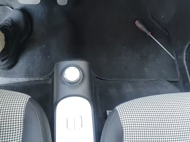 Wuling Hongguang Mini EV — Фото автомобиля 13