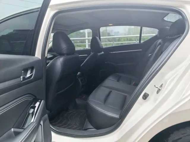 Nissan Teana 2021 2.0L XL Upper AD1 Smart Pilot — Фото автомобиля 10