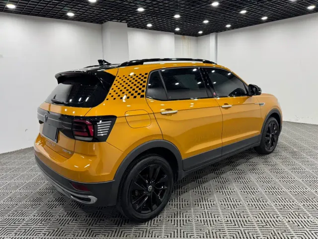 Volkswagen T-Cross — Фото автомобиля 7