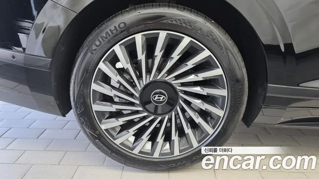 Hyundai Grandeur GN7 — Фото автомобиля 5