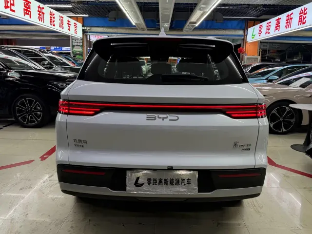 BYD Song Pro — Фото автомобиля 5