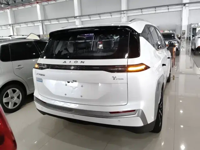 GAC Aion Y — Фото автомобиля 5