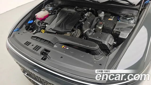 Hyundai Grandeur GN7 — Фото автомобиля 6