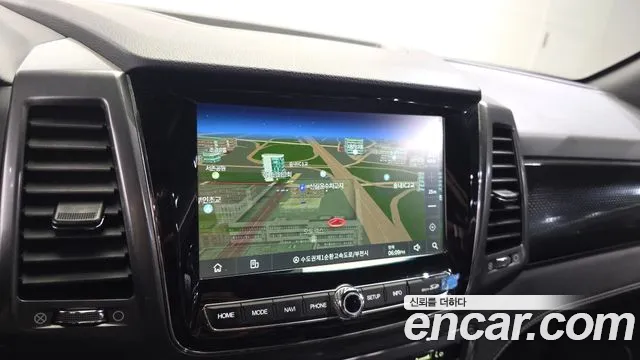 KG_Mobility_Ssangyong Rexton Новый Rexton Sport Дизель 2.2 2WD — Фото автомобиля 15