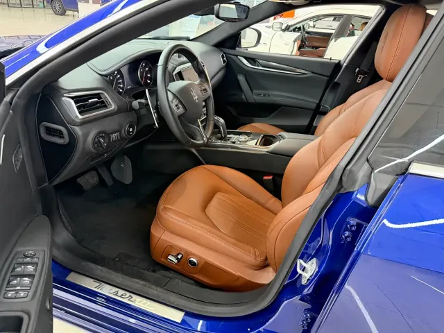 Maserati Ghibli — Фото автомобиля 5