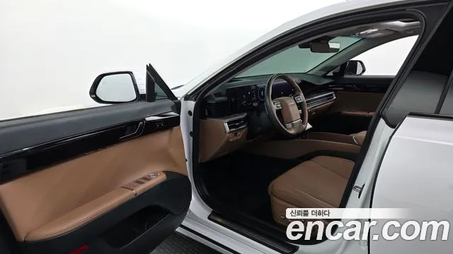 Hyundai Grandeur GN7 — Фото автомобиля 10
