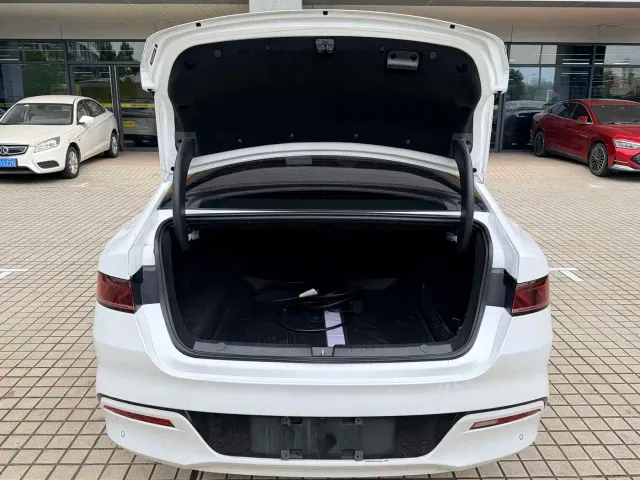 BYD Qin PLUS — Фото автомобиля 7