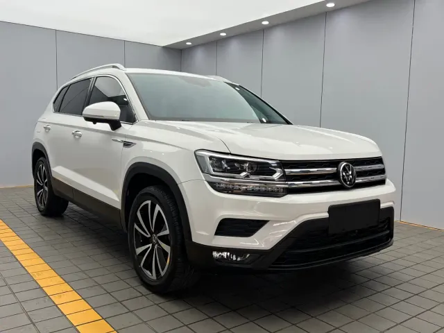 Volkswagen Tharu — Фото автомобиля 3