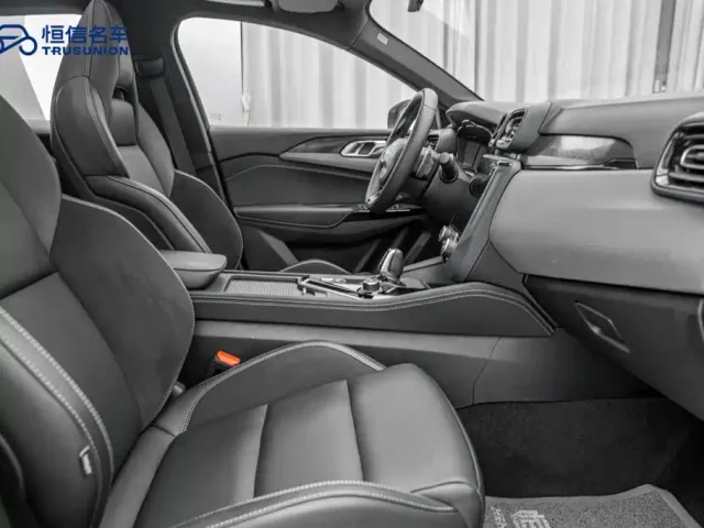 Lynk & Co 03 — Фото автомобиля 15