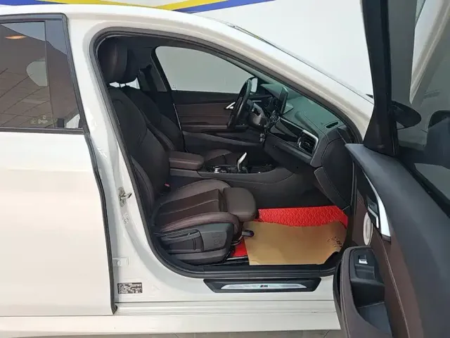 BMW 1 Series — Фото автомобиля 8